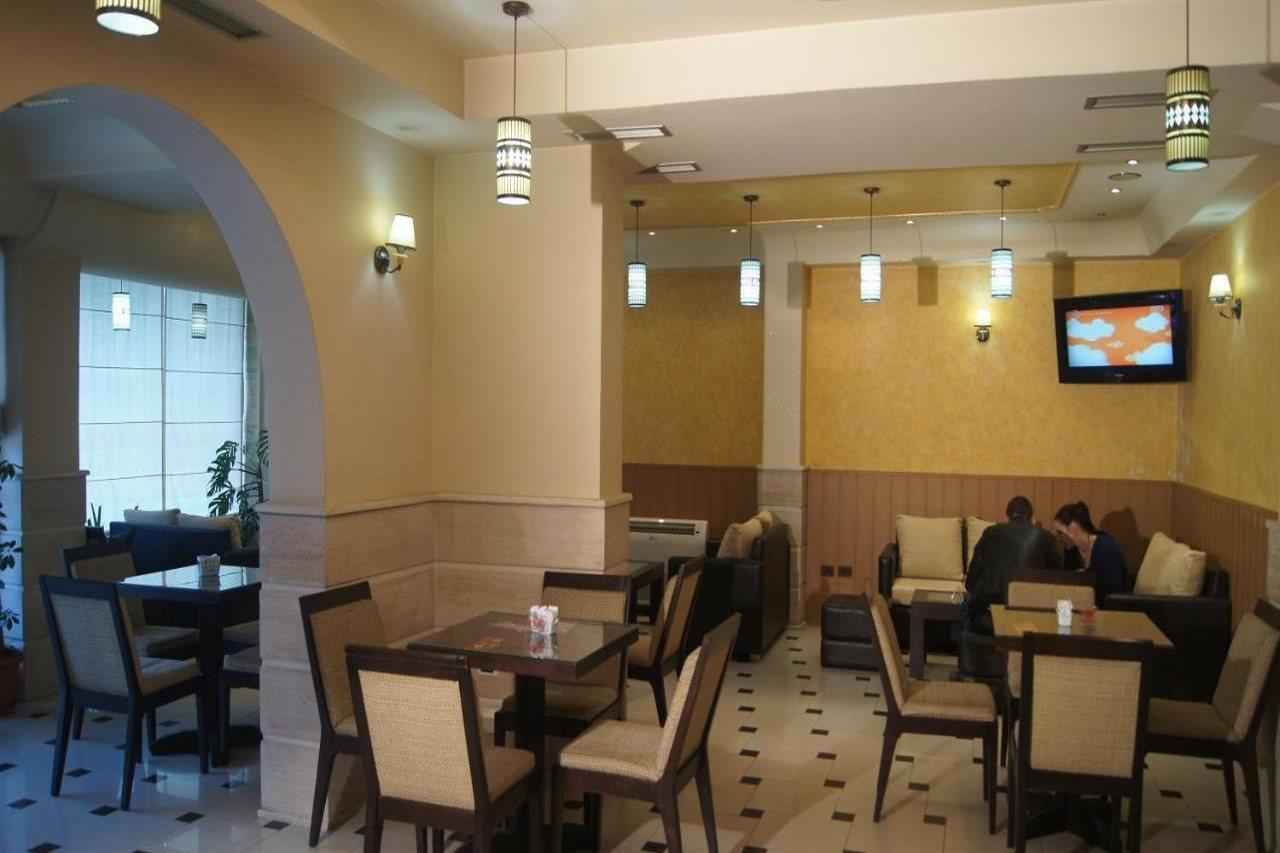 Bristol Hotel Тирана Екстериор снимка