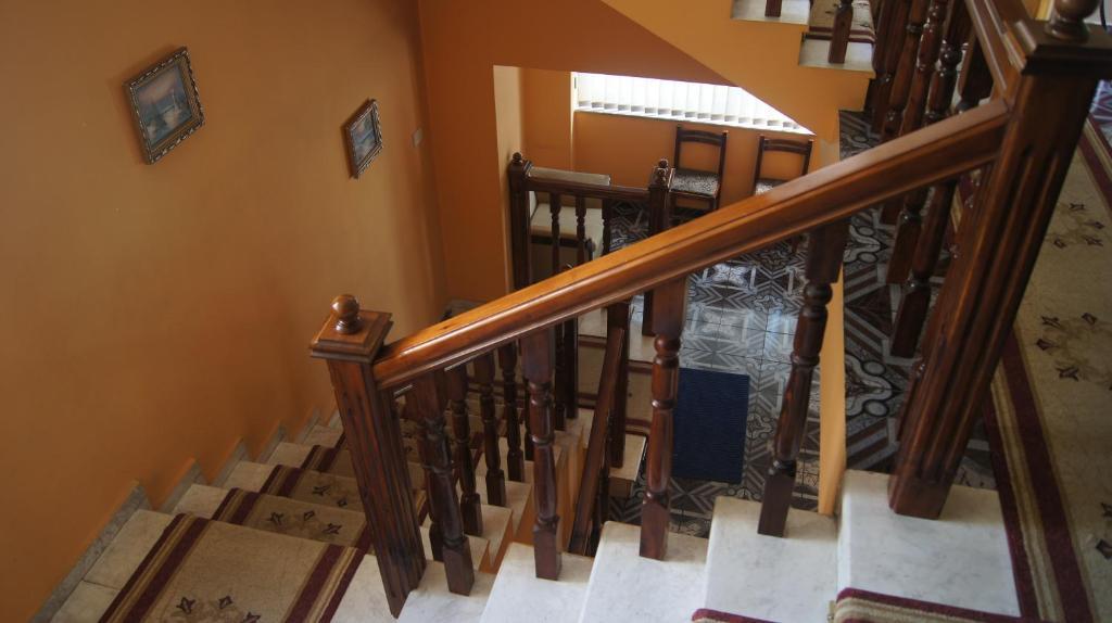 Bristol Hotel Тирана Екстериор снимка